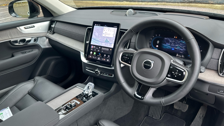 Volvo XC90 2.0 T8 PHEV Ultra Dark 5dr AWD Geartronic Estate